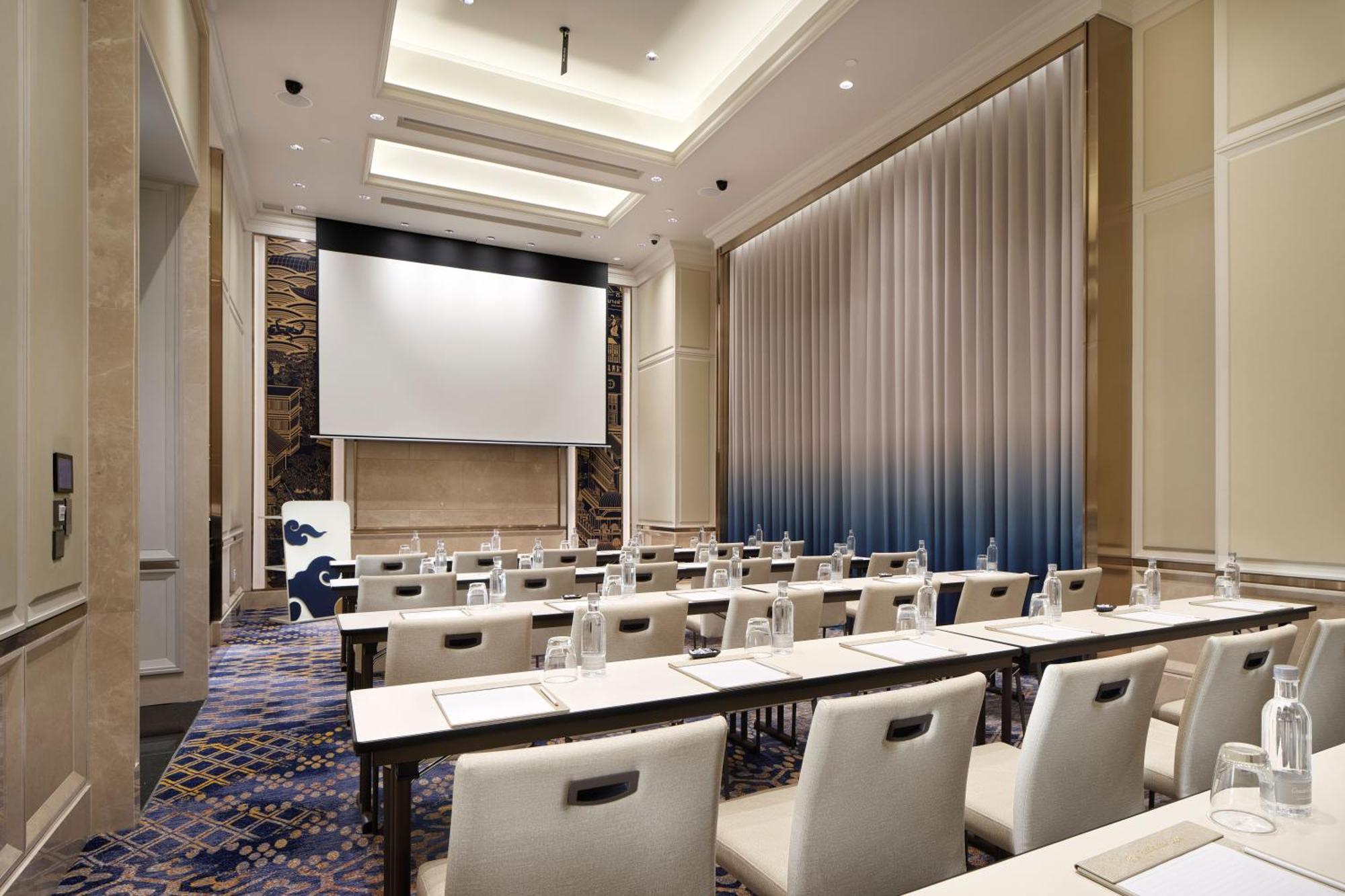 Grande Centre Point Surawong Bangkok Hotell Eksteriør bilde Meeting room